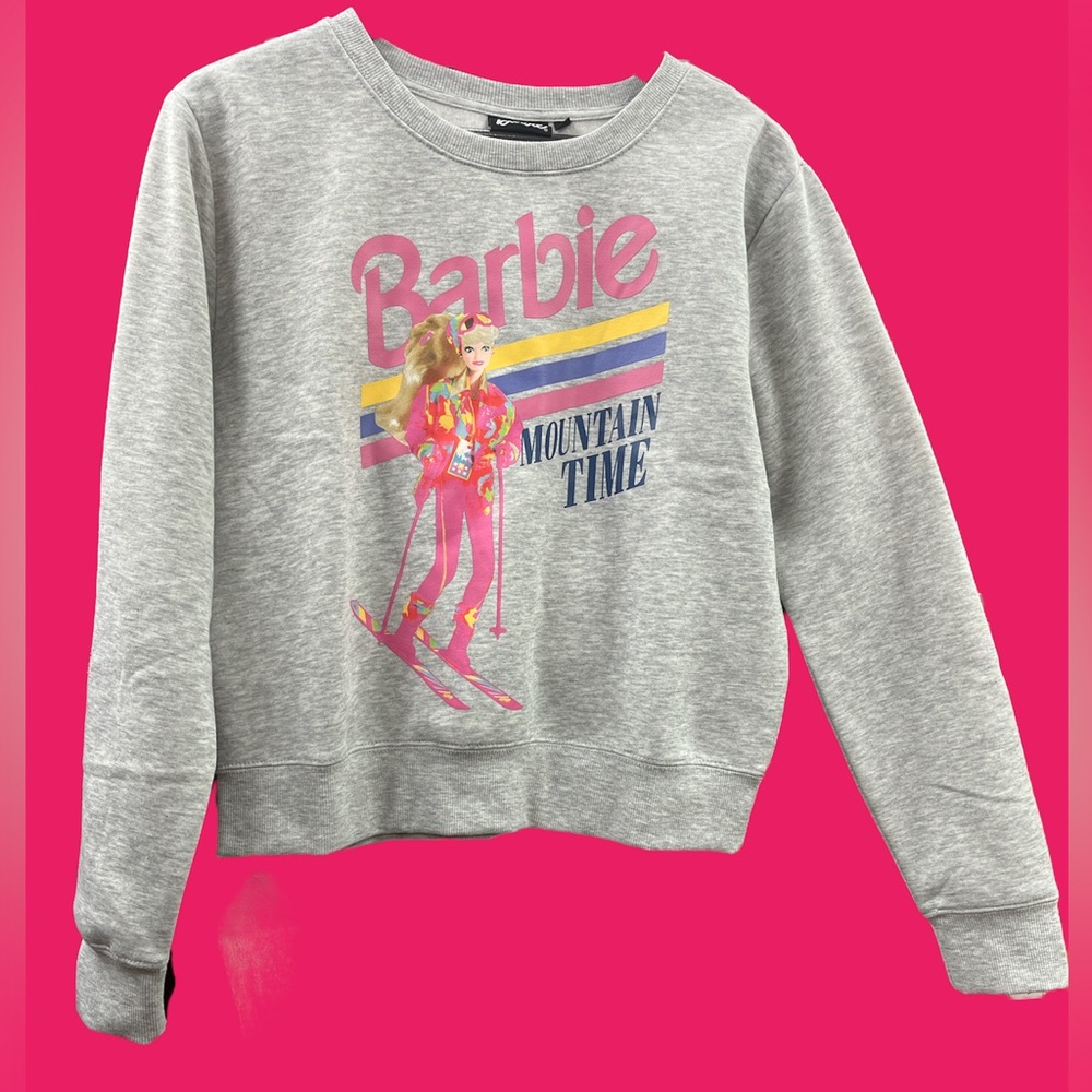 NWT BARBIE MOUNTAIN TIME crop sweatshirt in gray. Size large